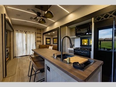 2025 Forest River RV Salem Hemisphere — photo 43 view