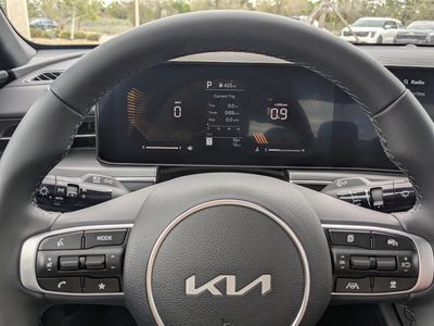 2026 Kia K5 — photo 32 view