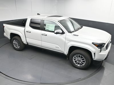 2025 Toyota Tacoma i-FORCE MAX Limited i-FORCE MAX Truck Double Cab - Photo 28