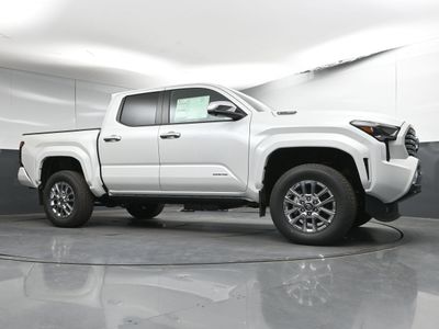 2025 Toyota Tacoma i-FORCE MAX Limited i-FORCE MAX Truck Double Cab - Photo 20