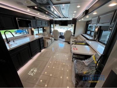 2026 Tiffin Motorhomes Phaeton IH - Photo 7