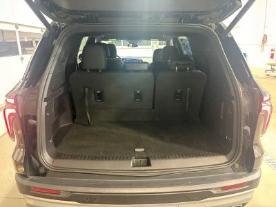 2026 Chevrolet Traverse - Photo 17