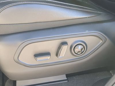 2026 Jeep Grand Cherokee - Photo 23