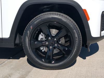 2026 Jeep Grand Cherokee - Photo 11