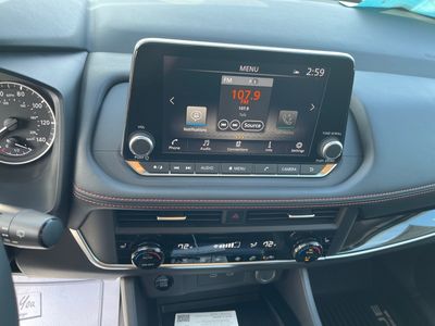 2026 Nissan Rogue - Photo 9