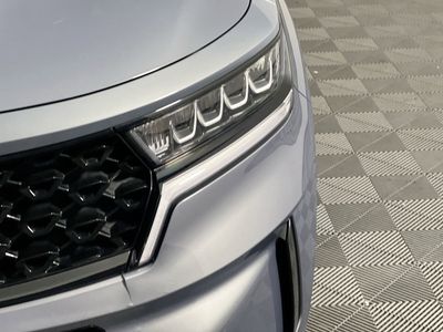 2023 Kia Sorento — photo 9 view