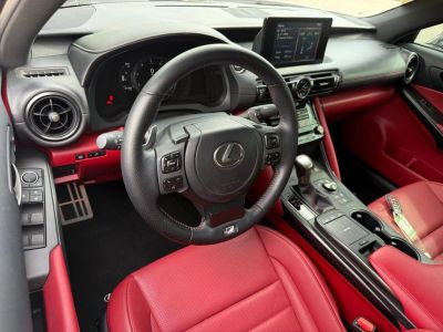 2023 Lexus IS - Photo 3