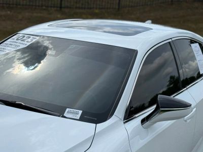 2023 Lexus IS - Photo 9