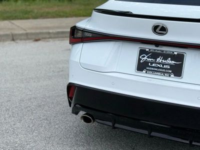 2023 Lexus IS - Photo 13