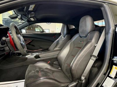 2022 Chevrolet Camaro — photo 8 view