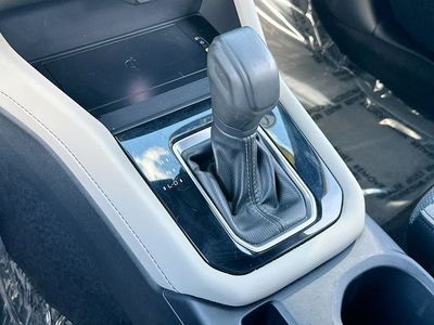 2025 Subaru Forester — photo 16 view