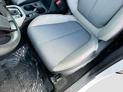2025 Subaru Forester — photo 18 view