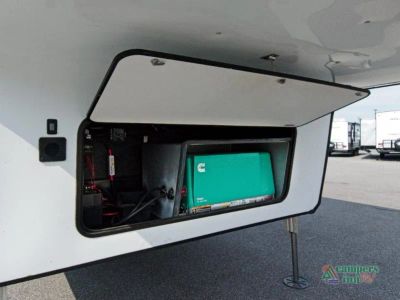 2021 Grand Design Momentum M-Class — photo 44 view