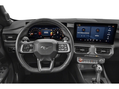 2026 Ford Mustang - Photo 4