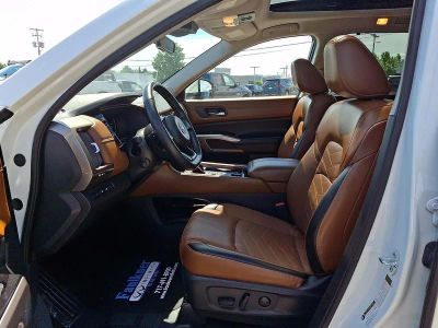 2023 Nissan Pathfinder — interior view