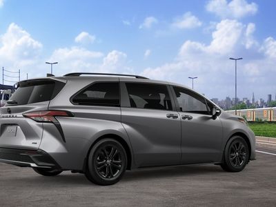 2026 Toyota Sienna — photo 10 view