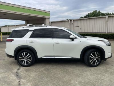 2024 Nissan Pathfinder - Photo 2