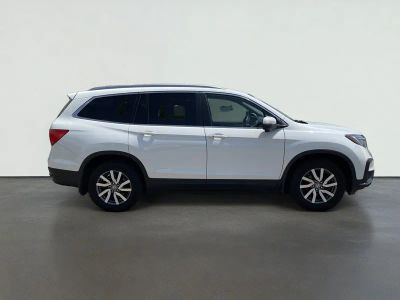 2022 Honda Pilot — rear three-quarter view