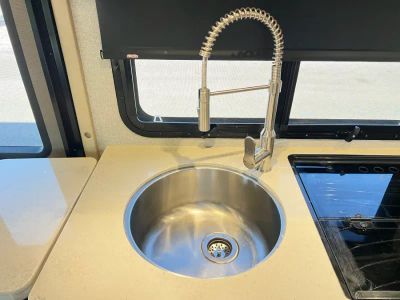 2019 Dynamax ISATA 3 — photo 10 view