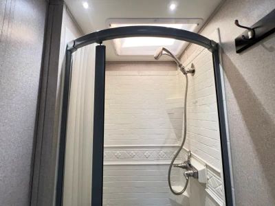 2019 Dynamax ISATA 3 — photo 19 view