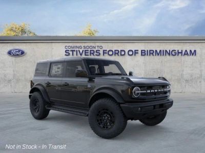 2026 Ford Bronco Outer Banks in Shadow Black — front three-quarter view
