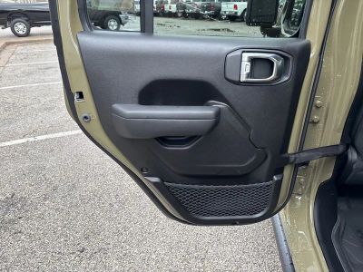 2026 Jeep Gladiator — photo 39 view