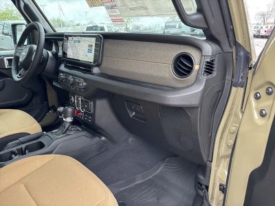 2026 Jeep Gladiator — photo 51 view
