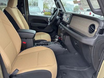 2026 Jeep Gladiator — photo 52 view