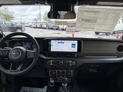 2026 Jeep Gladiator — side profile view