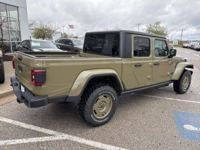 2026 Jeep Gladiator — photo 28 view