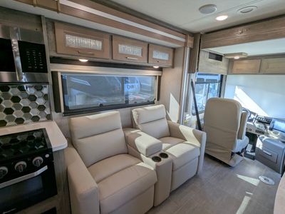 2020 Coachmen Sportscoach SRS — interior view