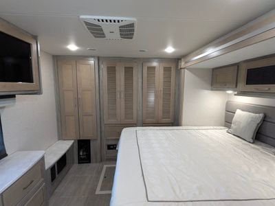 2020 Coachmen Sportscoach SRS — detail view