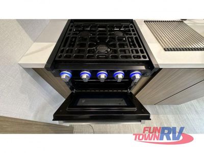 2025 Forest River RV Salem - Photo 18