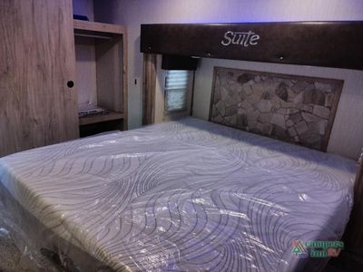 2021 Forest River RV Cherokee Arctic Wolf Suite — photo 43 view