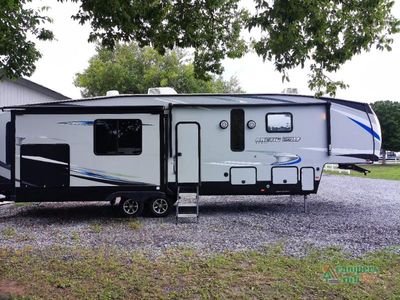 2021 Forest River RV Cherokee Arctic Wolf Suite — photo 7 view