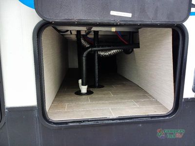 2021 Forest River RV Cherokee Arctic Wolf Suite — photo 14 view
