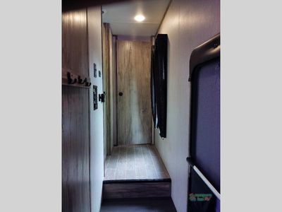 2021 Forest River RV Cherokee Arctic Wolf Suite — photo 36 view