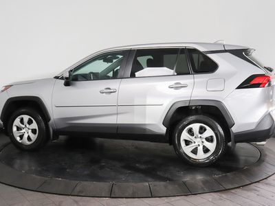 2023 Toyota RAV4 - Photo 3