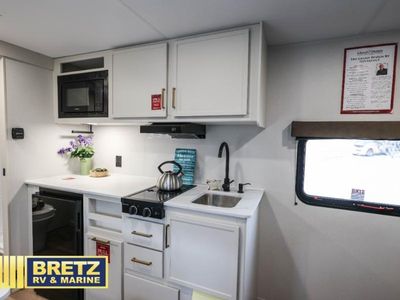 2026 Grand Design Transcend One - Photo 9