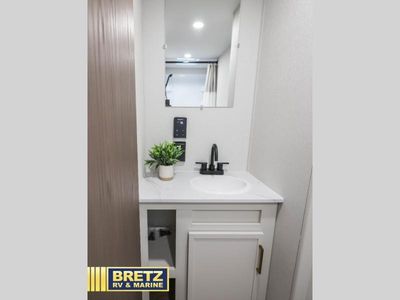 2026 Grand Design Transcend One - Photo 17