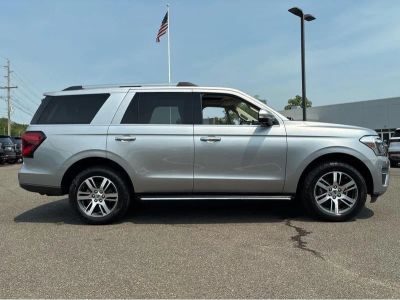 2022 Ford Expedition — detail view
