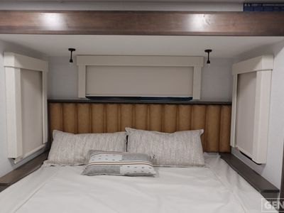 2026 Alliance RV Paradigm — photo 8 view