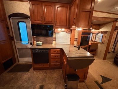2013 Keystone RV Montana - Photo 8