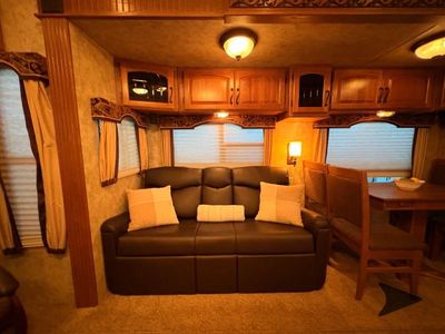 2013 Keystone RV Montana - Photo 5