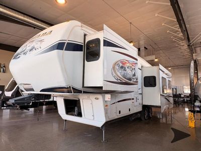 2013 Keystone RV Montana - Photo 13