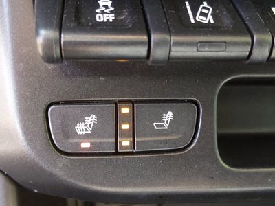 2022 Chevrolet Colorado - Photo 18