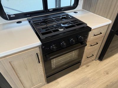 2026 Forest River RV Rockwood Signature - Photo 15