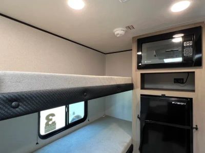 2026 Jayco PROWLER LYNX - Photo 7