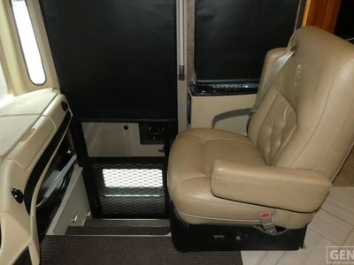 2015 Tiffin Allegro Bus - Photo 12