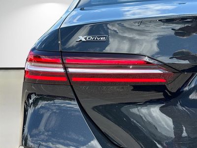 2026 BMW 5 Series - Photo 10